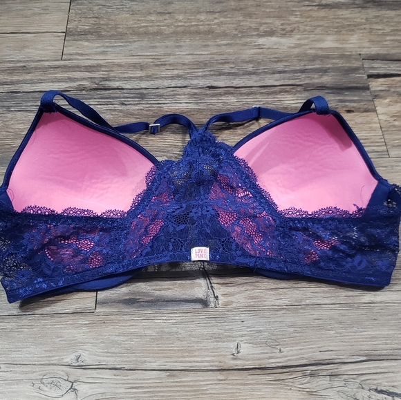 Pink Victoria Secret bra 34c - Picture 2 of 8